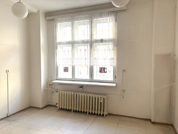 Pronájem komerčního objektu, 1606 m2, Praha 6 - Bubeneč