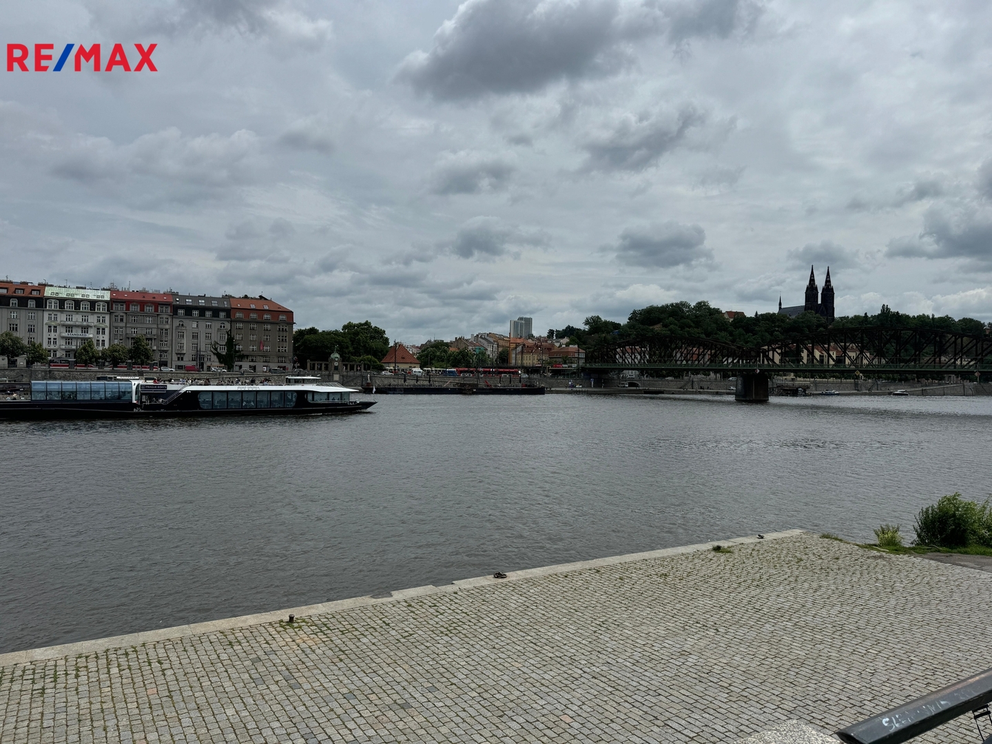 Prodej komerčního prostoru, 1594 m2, Praha 5 - Smíchov