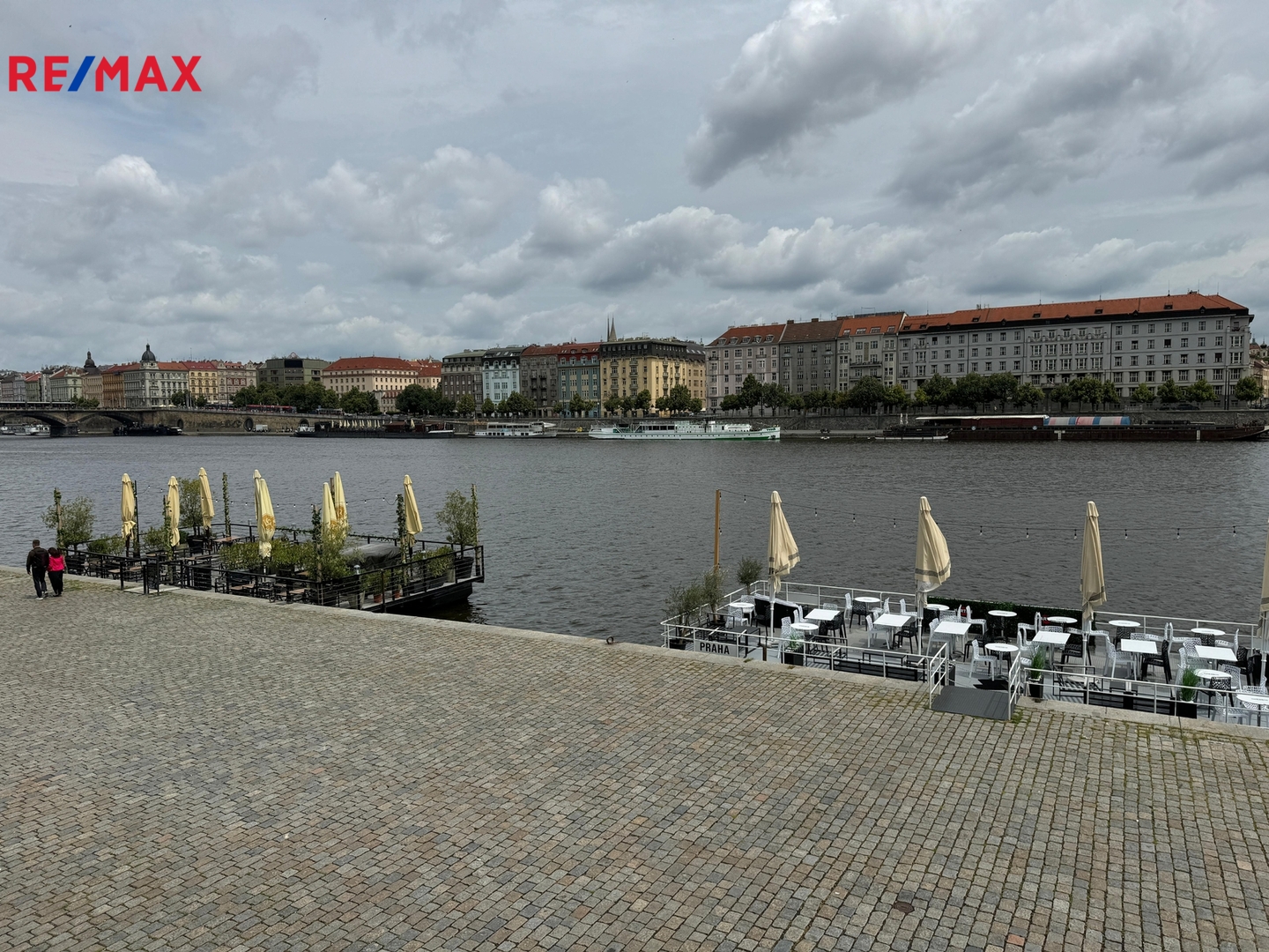 Prodej komerčního prostoru, 1594 m2, Praha 5 - Smíchov