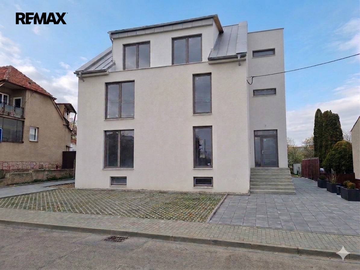 Prodej bytu 3+kk v osobním vlastnictví, 79 m2, Moravany