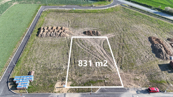 Prodej pozemku, 831 m2, Líšnice