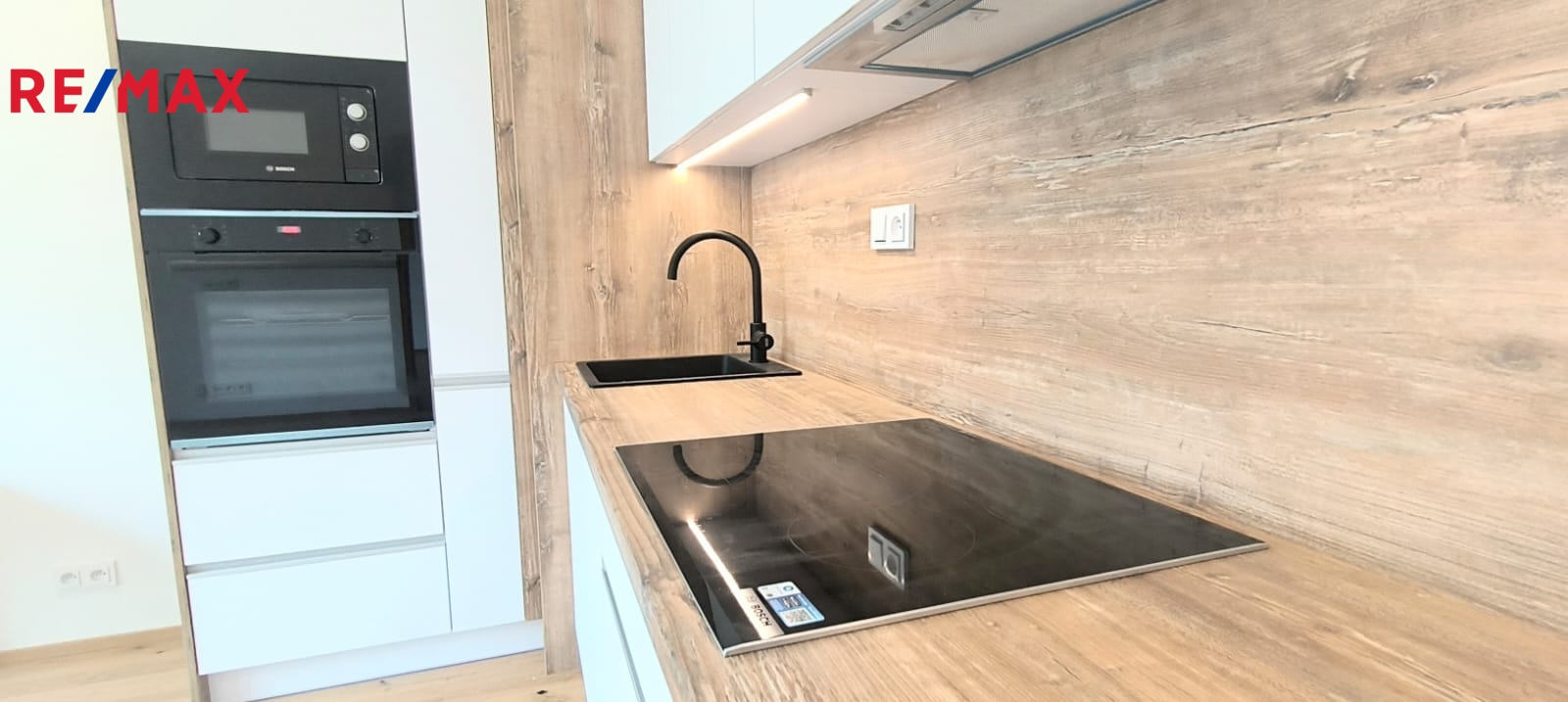 Pronájem bytu 2+kk v osobním vlastnictví, 46 m2, Praha 4 - Nusle