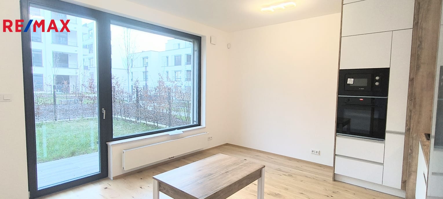 Pronájem bytu 2+kk v osobním vlastnictví, 46 m2, Praha 4 - Nusle