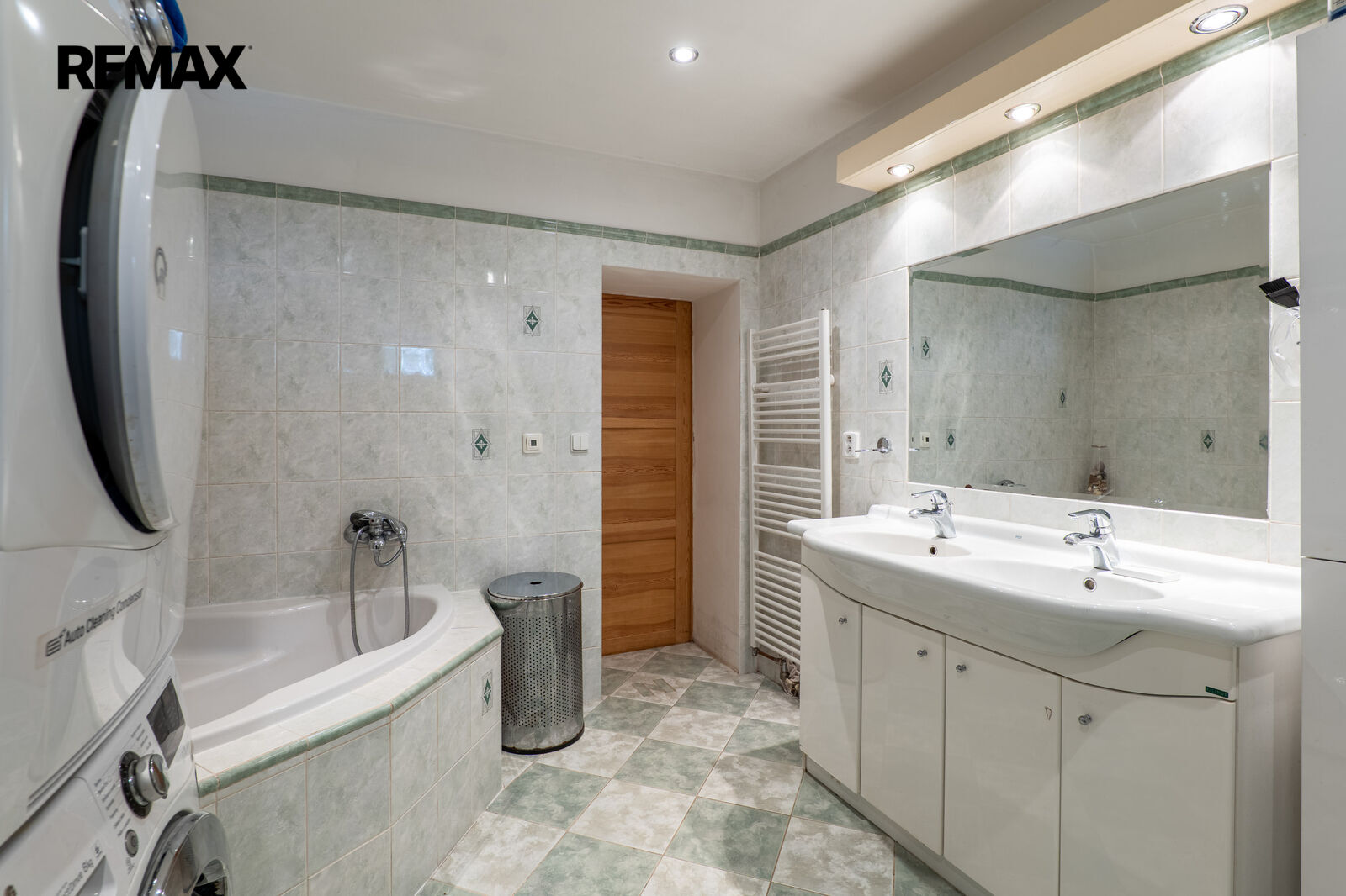 Prodej rodinného domu, 180 m2, Vejprty