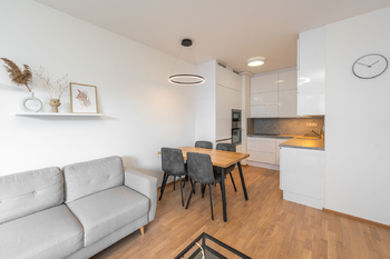 Pronájem bytu 2+kk v osobním vlastnictví, 52 m2, Praha 9 - Hloubětín