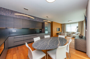 Prodej bytu 6+1 v osobním vlastnictví, 265 m2, Praha 4 - Braník