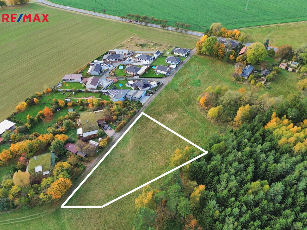 Prodej pozemku, 2500 m2, Květná