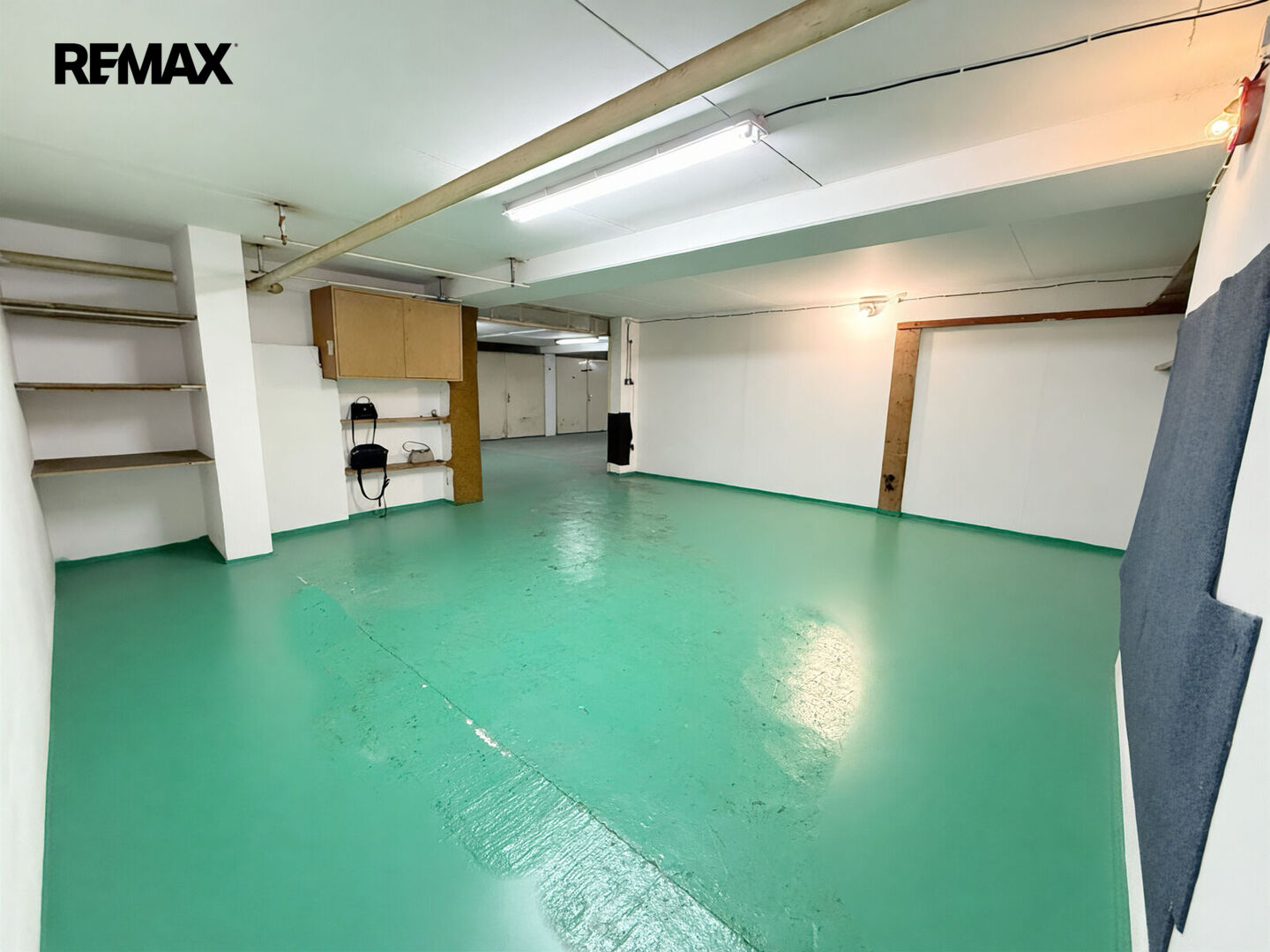 Prodej garáže, 43 m2, Praha