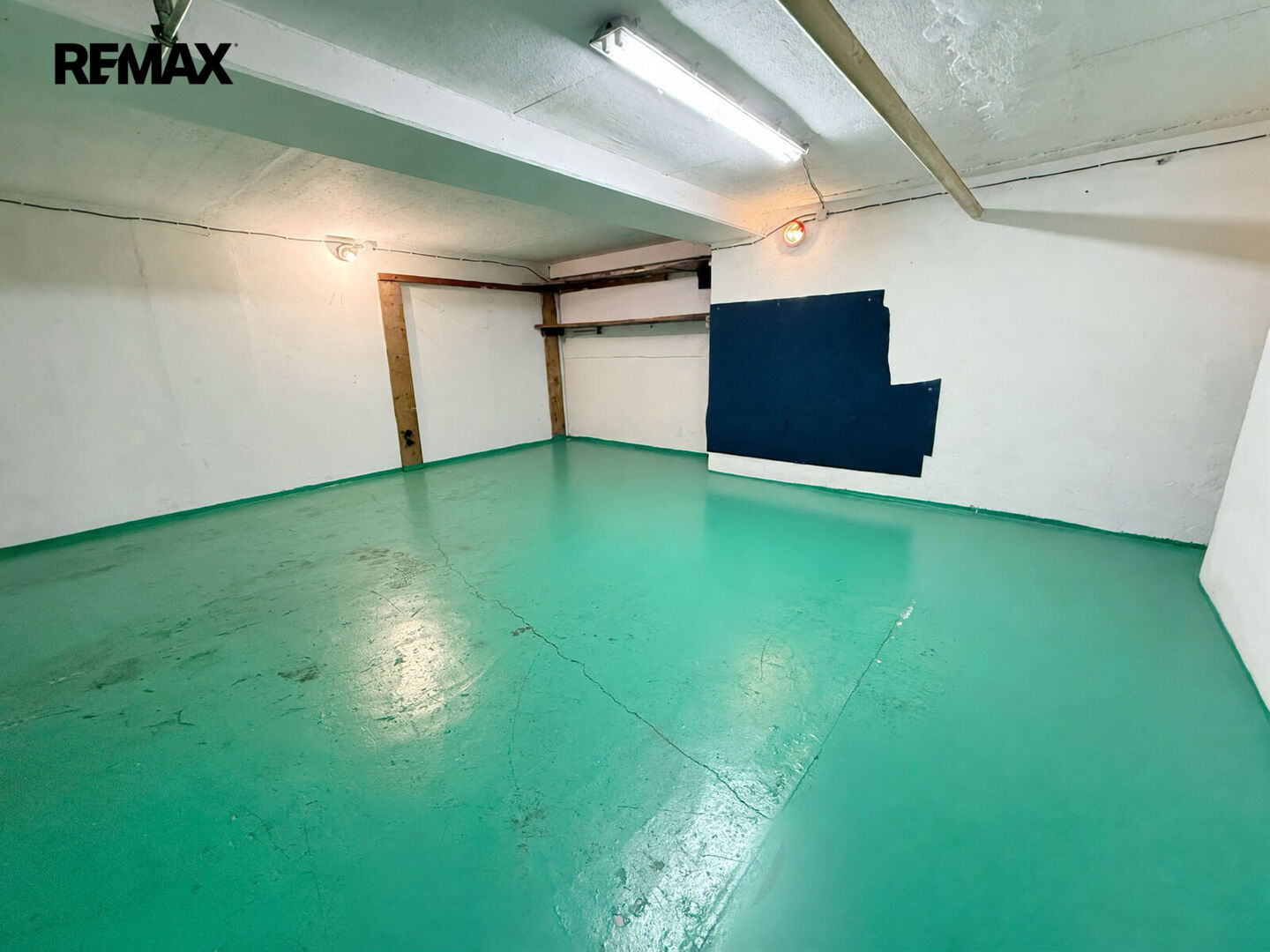 Pronájem garáže, 43 m2, Praha
