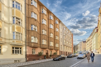 Prodej bytu 2+1 v osobním vlastnictví, 72 m2, Praha 4 - Michle