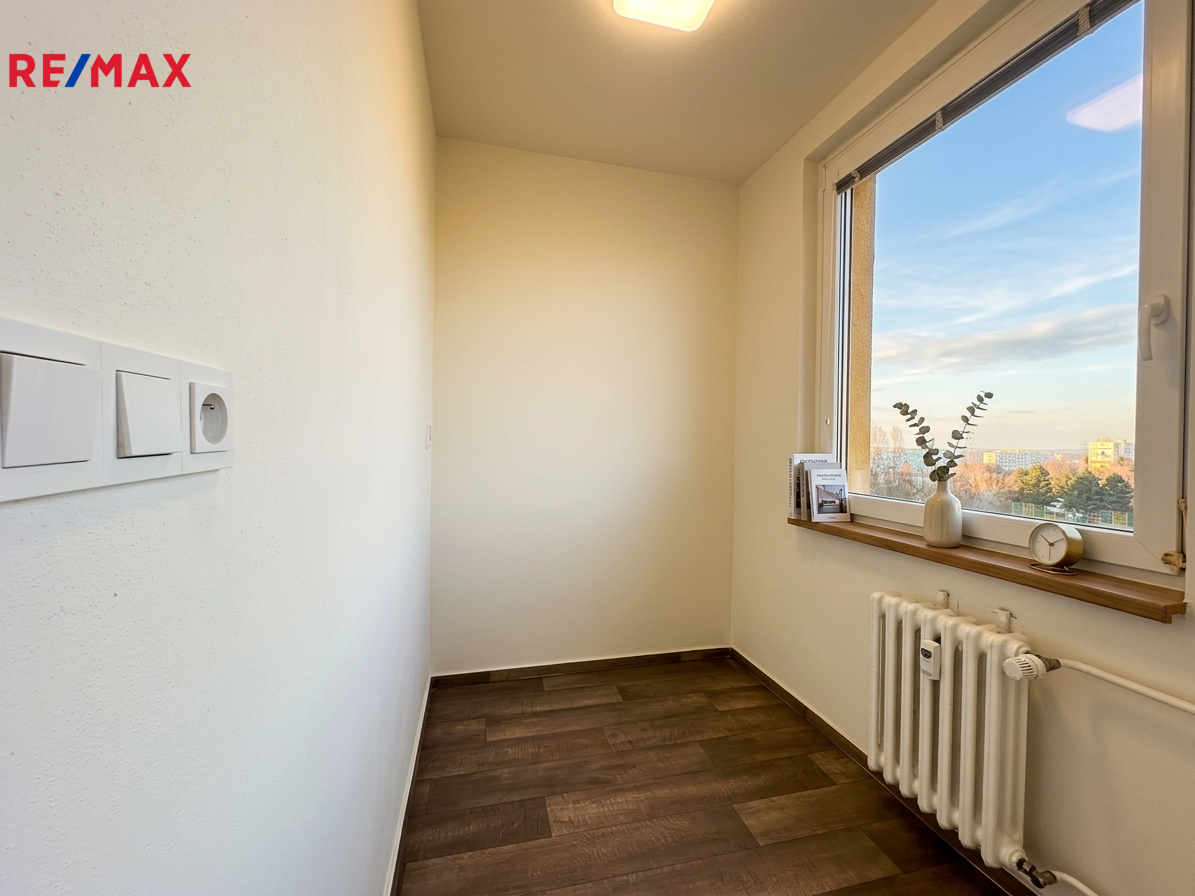 Prodej bytu 1+1 v osobním vlastnictví, 30 m2, Praha 4 - Chodov