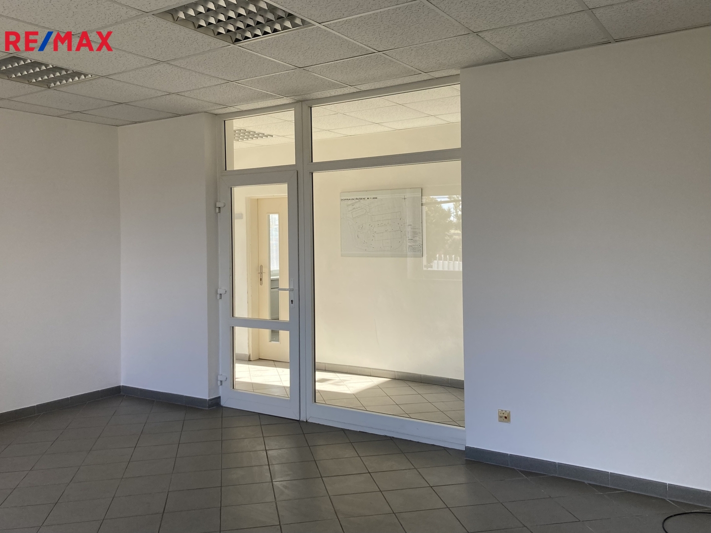 Pronájem komerčního objektu, 23 m2, Chomutov