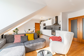 Prodej bytu 3+kk v osobním vlastnictví, 110 m2, Praha 10 - Vršovice