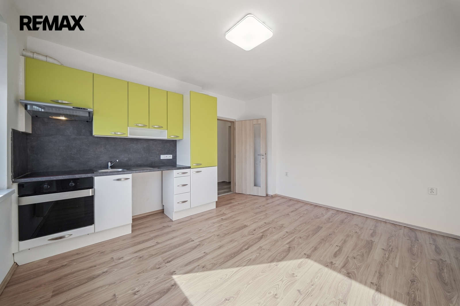 Prodej bytu 1+kk v osobním vlastnictví, 24 m2, Těšany