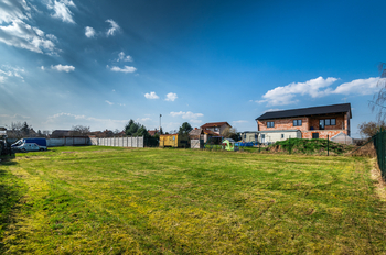 Prodej pozemku, 1285 m2, Veltruby