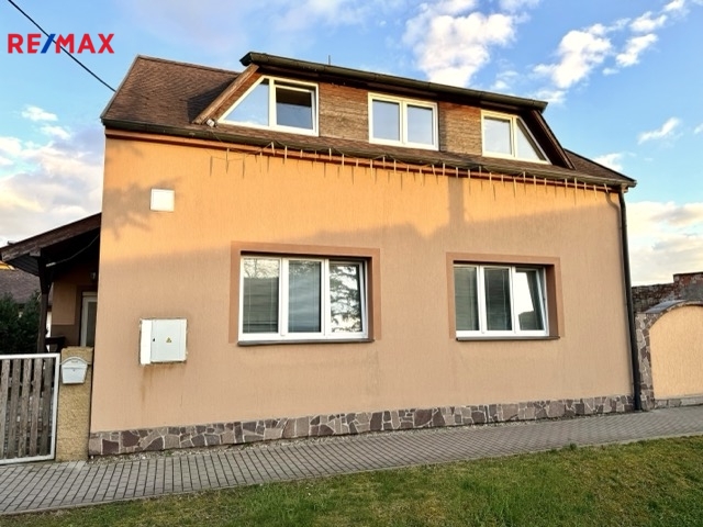 Pronájem bytu 2+1 v osobním vlastnictví, 74 m2, Dřísy