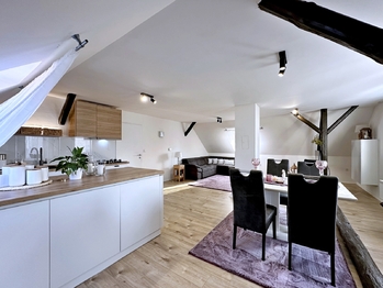 Prodej bytu 3+kk v osobním vlastnictví, 100 m2, Včelná