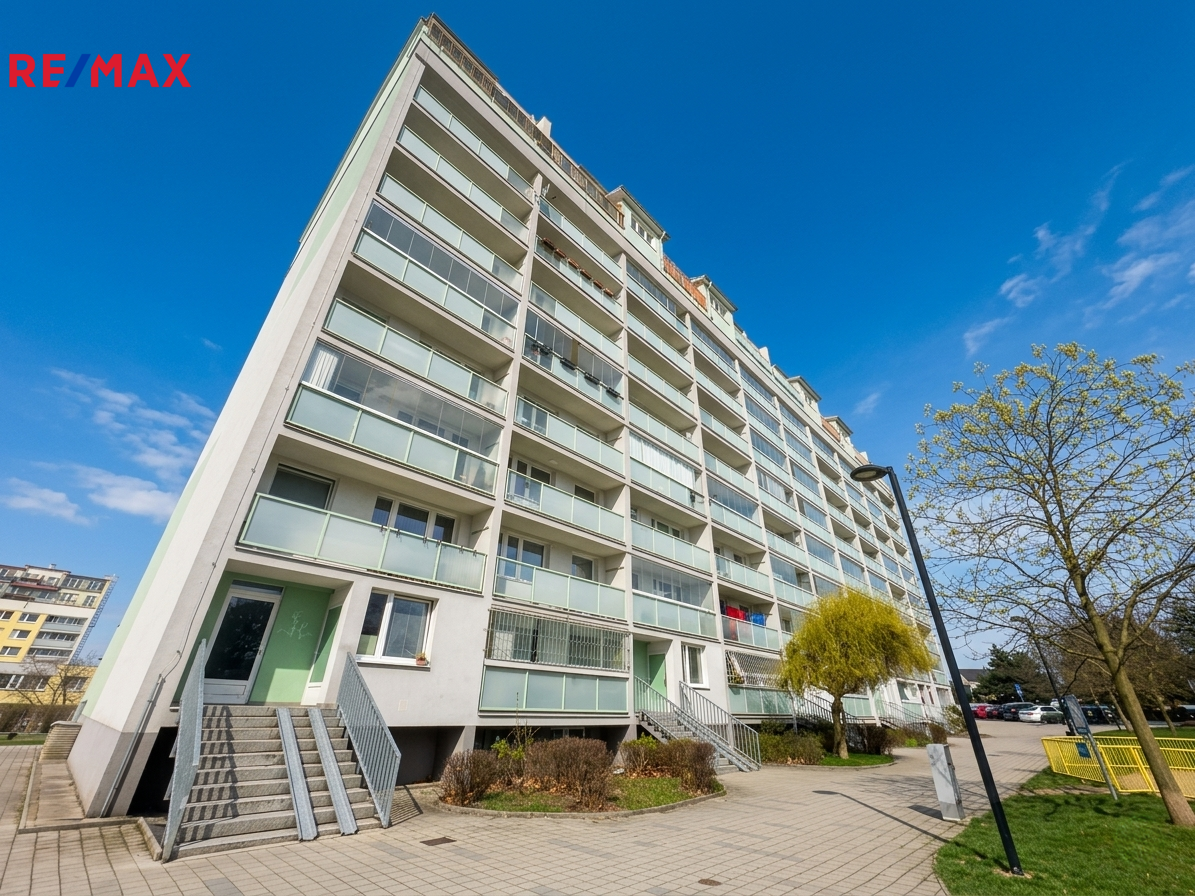 Prodej komerčního objektu, Praha 9 - Letňany