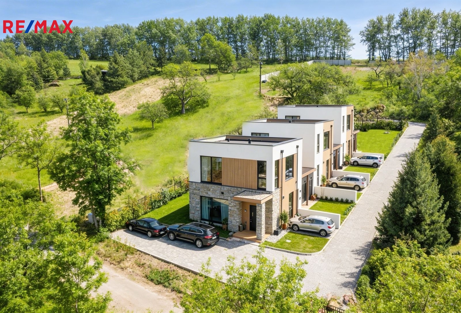 Prodej pozemku, 1670 m2, Hřebeč