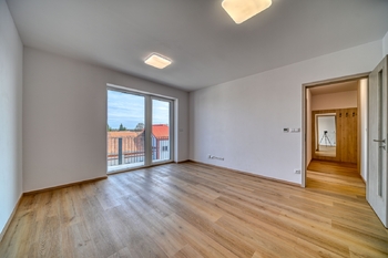 Pronájem bytu 2+kk v osobním vlastnictví, 52 m2, Nymburk