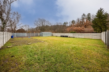 Prodej pozemku, 596 m2, Kladno