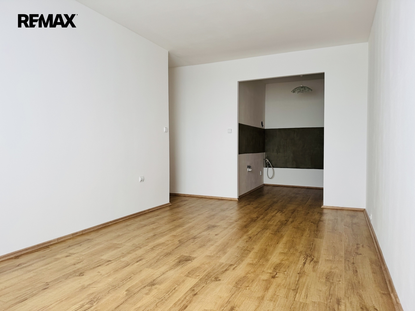 Prodej bytu 2+kk v osobním vlastnictví, 43 m2, Praha 4 - Háje