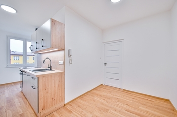 Pronájem bytu 2+1 v osobním vlastnictví, 54 m2, Aš