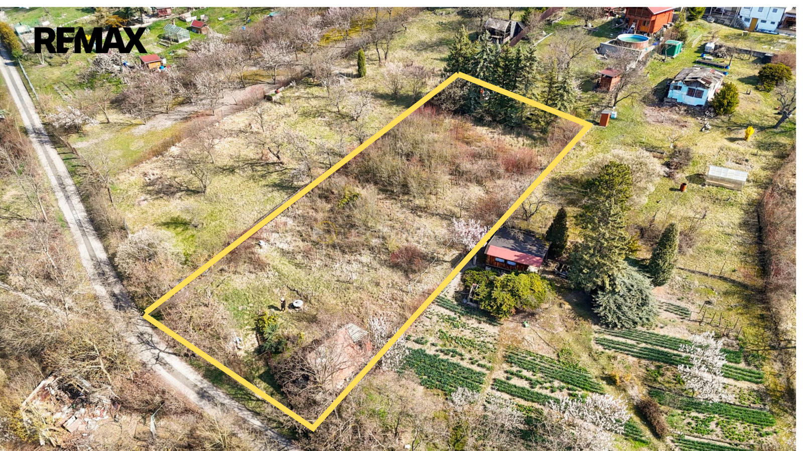 Prodej pozemku, 1122 m2, Křešice