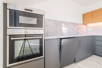 Pronájem bytu 4+kk v osobním vlastnictví, 80 m2, Vochov