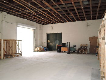 Pronájem komerčního objektu, Hostivice