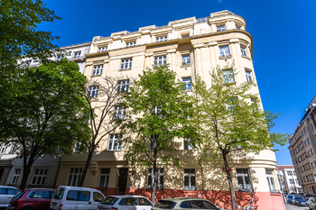 Pronájem bytu 3+1 v osobním vlastnictví, 105 m2, Praha 3 - Vinohrady