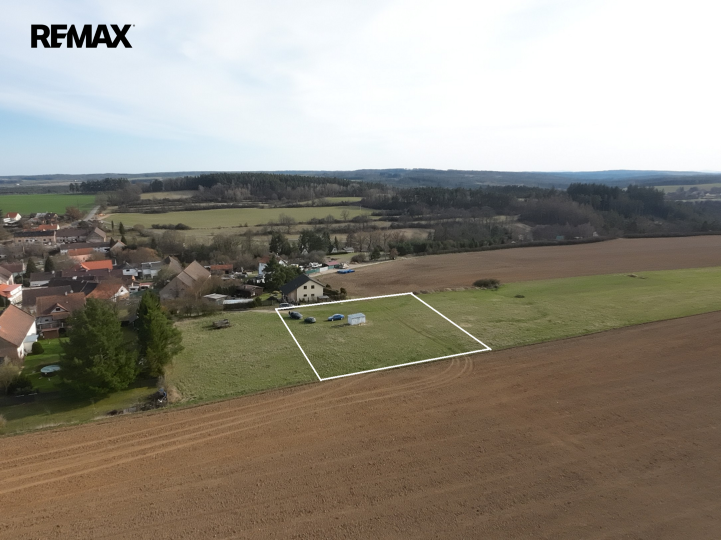 Prodej pozemku, 2501 m2, Čerňovice