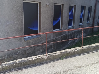 Pronájem komerčního prostoru, 140 m2, Benešov