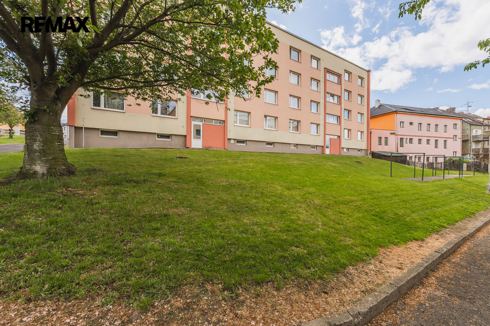 Prodej bytu 1+1, 36 m2, Bystřany