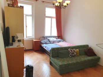 Pronájem bytu 2+1 v osobním vlastnictví, 70 m2, Praha 2 - Vyšehrad