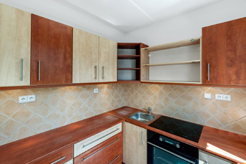 Prodej bytu 1+kk v osobním vlastnictví, 30 m2, Praha 4 - Chodov