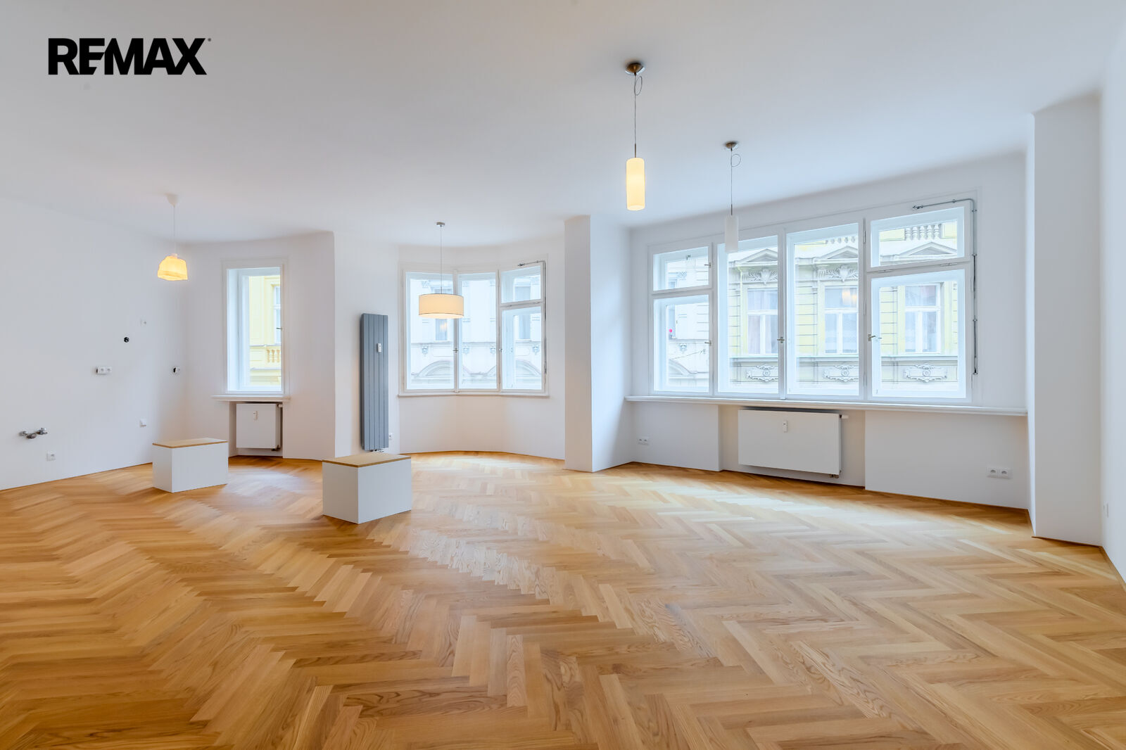 Prodej bytu 2+kk, 92 m2, Praha