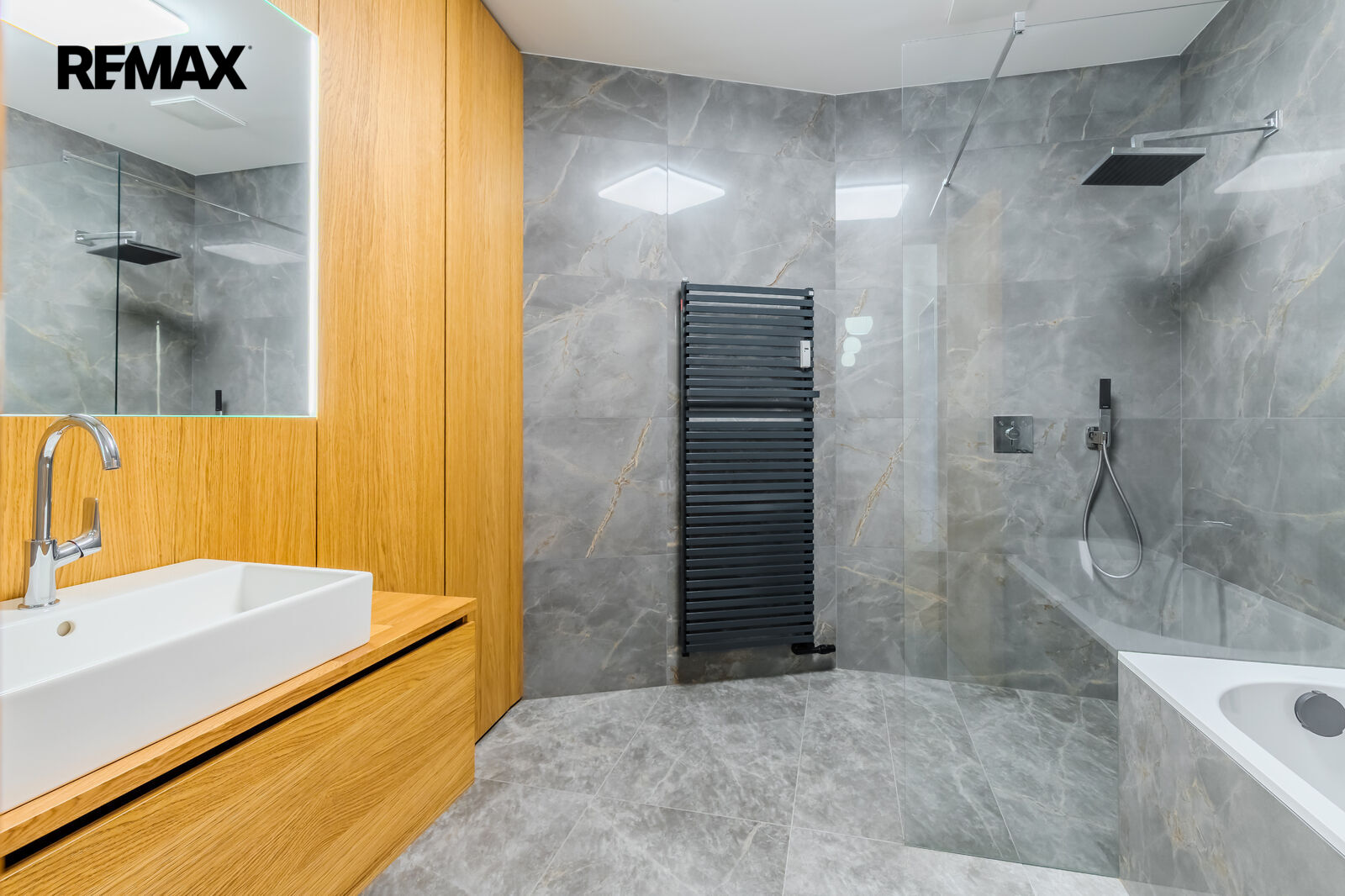 Prodej bytu 2+kk, 92 m2, Praha