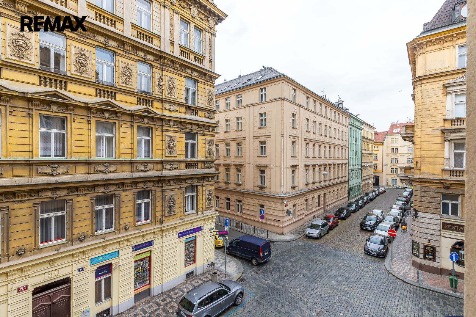 Prodej bytu 2+kk, 92 m2, Praha