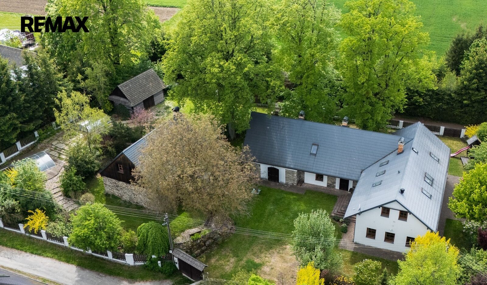 Prodej ubytovacího zařízení, 800 m2, Holetín