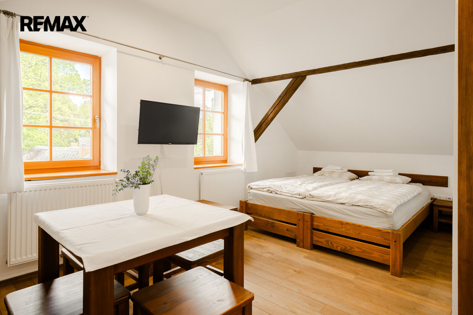 Prodej ubytovacího zařízení, 800 m2, Holetín