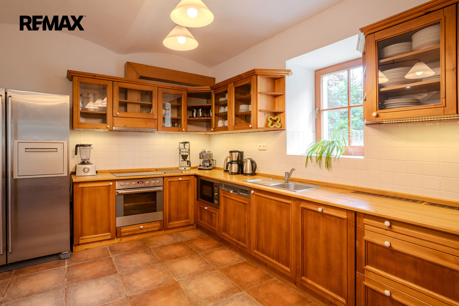 Prodej ubytovacího zařízení, 800 m2, Holetín
