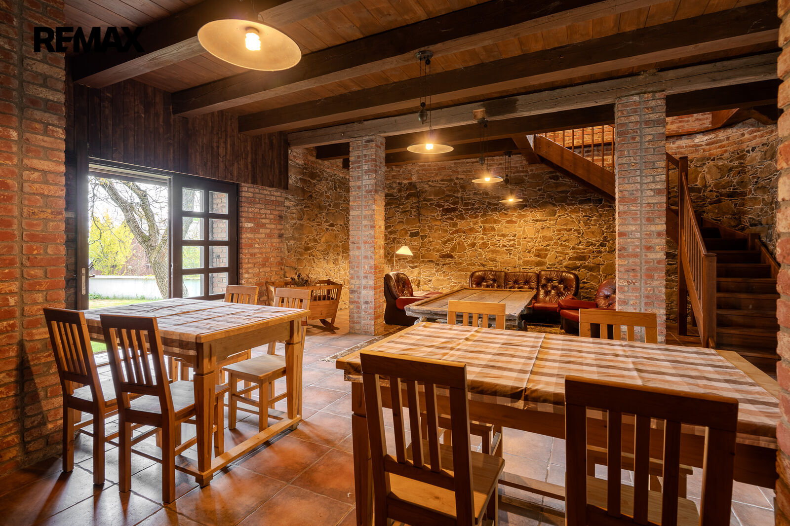 Prodej ubytovacího zařízení, 800 m2, Holetín