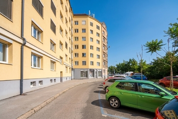 Pronájem bytu 1+kk v osobním vlastnictví, 34 m2, Praha 9 - Libeň
