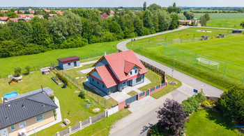 Prodej domu, 180 m2, Všechlapy