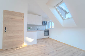 Pronájem bytu 1+kk v osobním vlastnictví, 27 m2, Kolín
