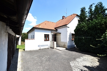 Prodej domu, 245 m2, Chrást