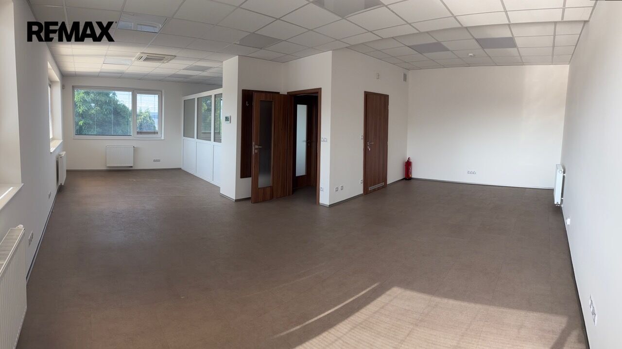 Pronájem komerčního objektu, 80 m2, Praha 9 - Horní Počernice