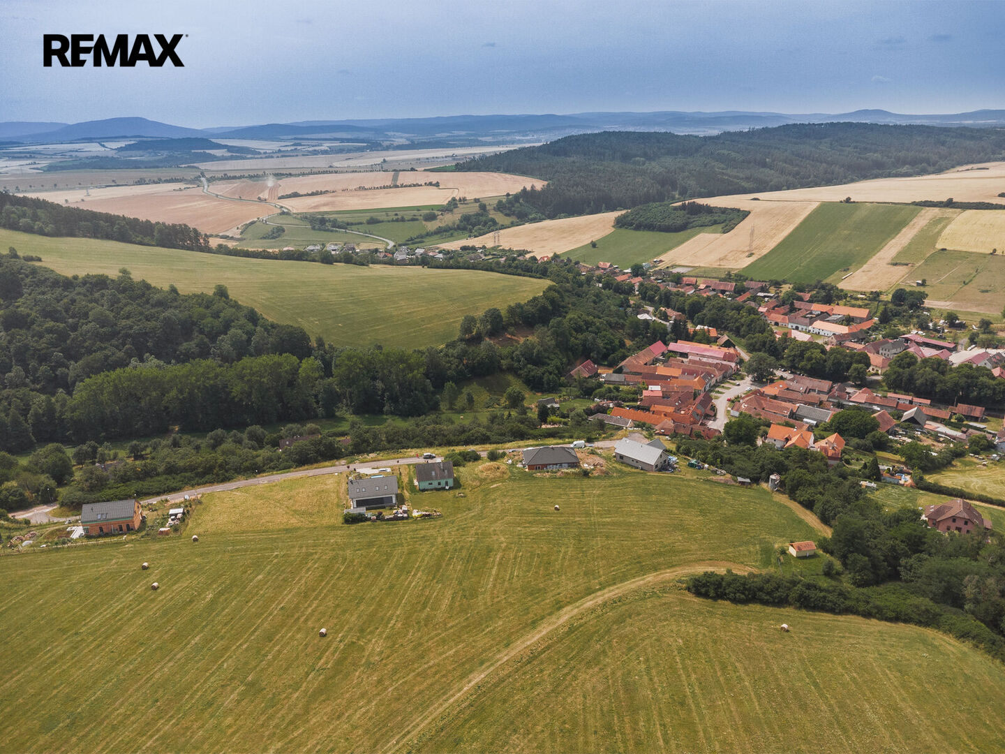Prodej pozemku pro bydlení, 1992 m2, Hředle