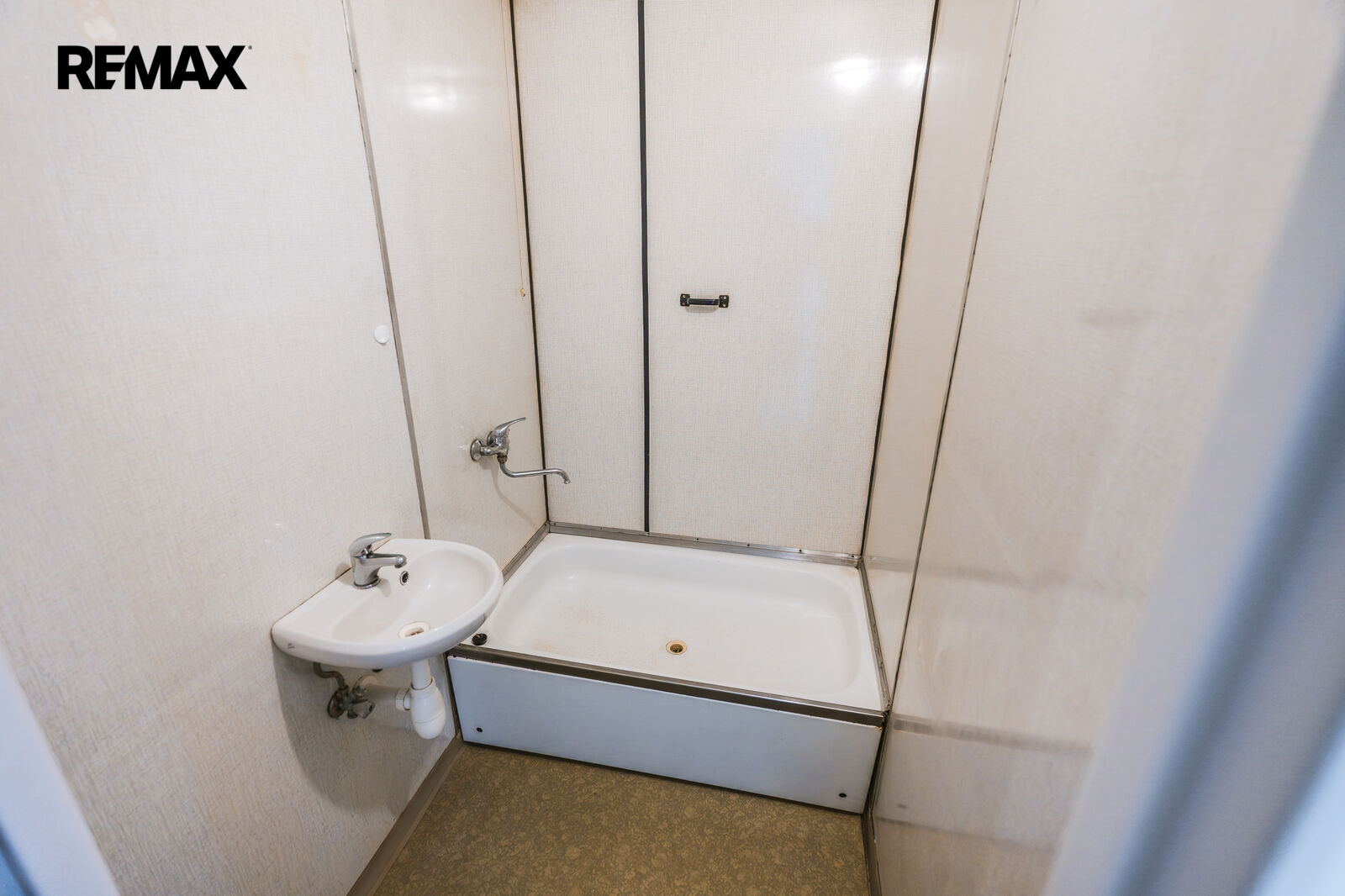 Prodej bytu 2+kk, 39 m2, Beroun